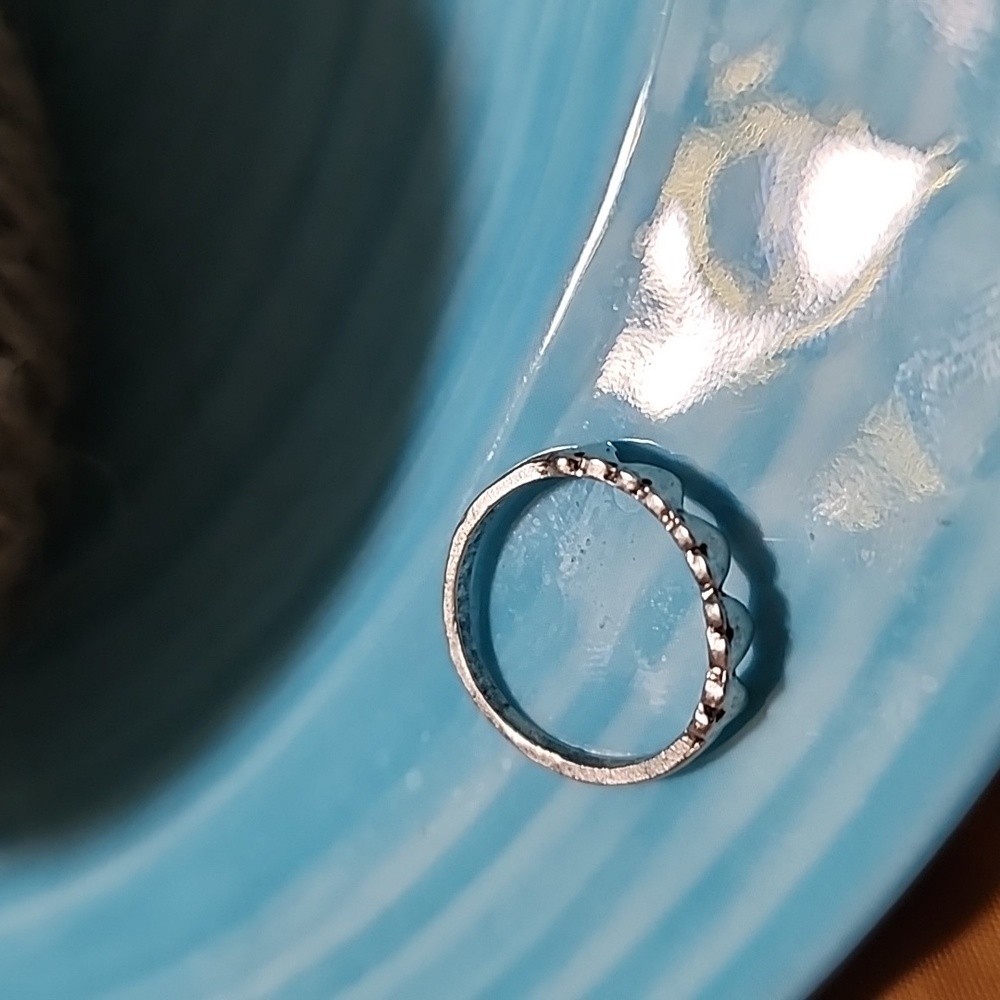 SILVER HEART RING SIZE SMALL (4-6) - Picture 4 of 5